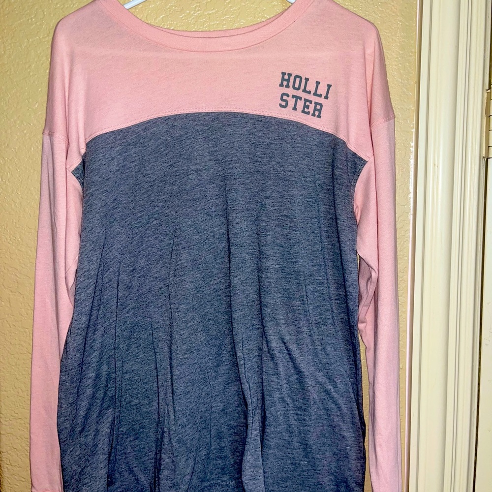 HOLLISTER BRAND TWO-TONE LONG SLEEVE